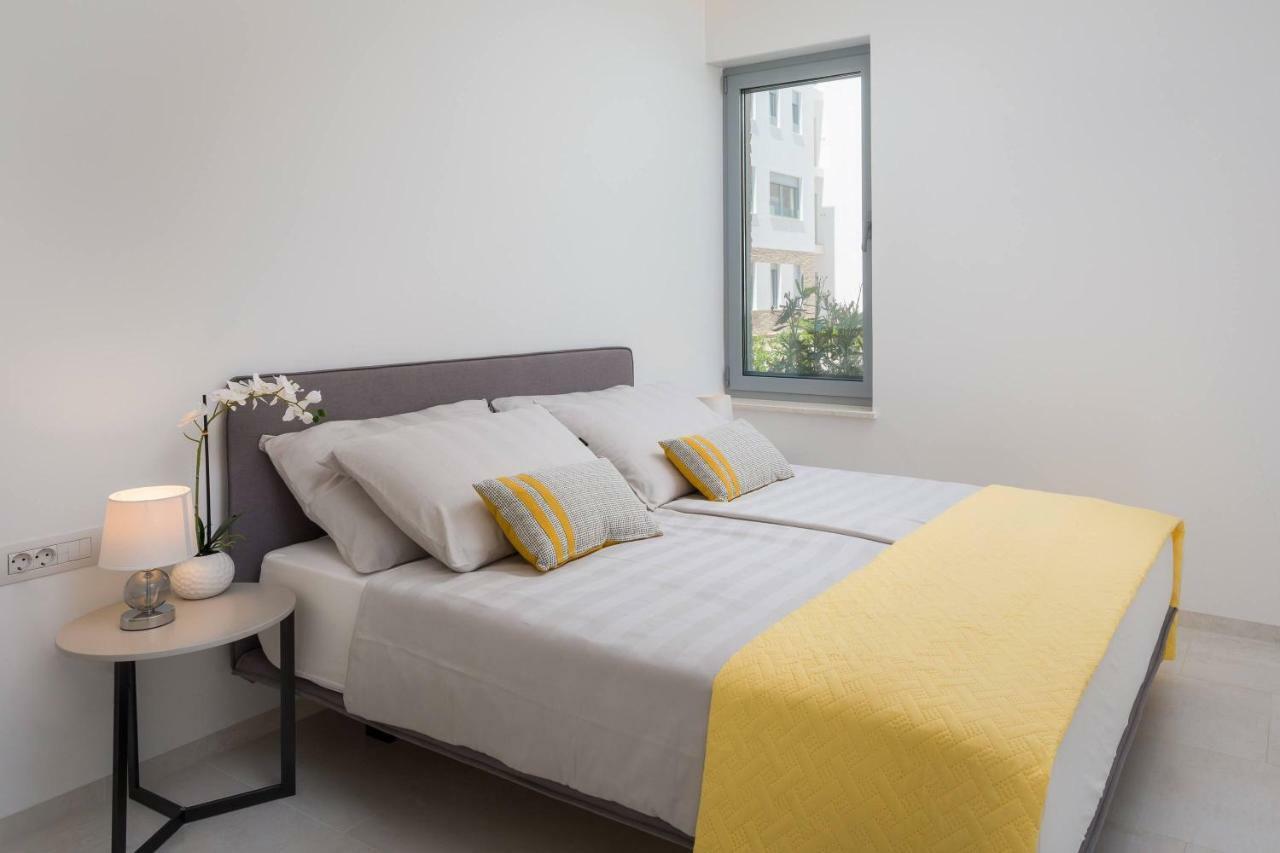 Luxury Design Beach Front Apartment Sukosan Bagian luar foto